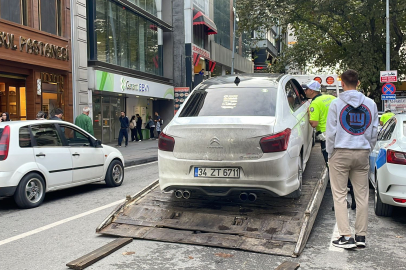 Abartı egzoz ve havalı süspansiyonla yakalandı, otomobili çekildi