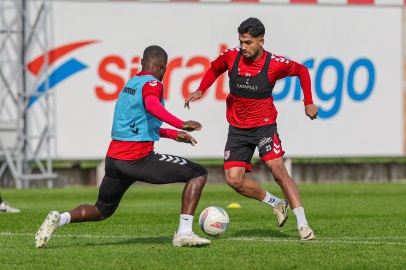 Samsunspor bugün çift antrenman yaptı, 4 günlük izine çıktı