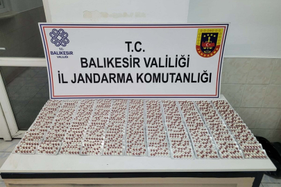 Balıkesir'de 7 bin 761 adet sentetik ecza hap ele geçirildi