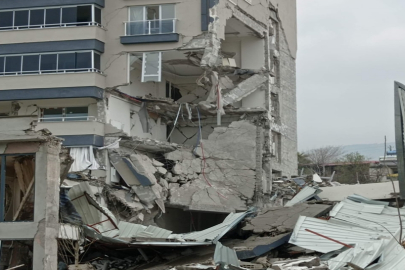 42 kişinin öldüğü sitede mahkeme, dosyayı yeniden bilirkişiye gönderdi