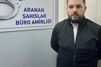 Firari hükümlüler evlerinde yakalandı; operasyon polis kamerasında